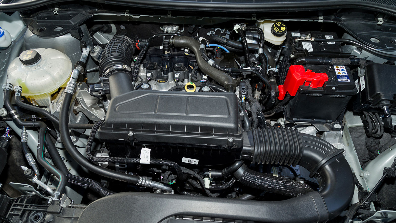 Ford Kuga. Τι βαθμό παίρνει σε κατανάλωση, χώρους, επιδόσεις, εγγυήσεις.