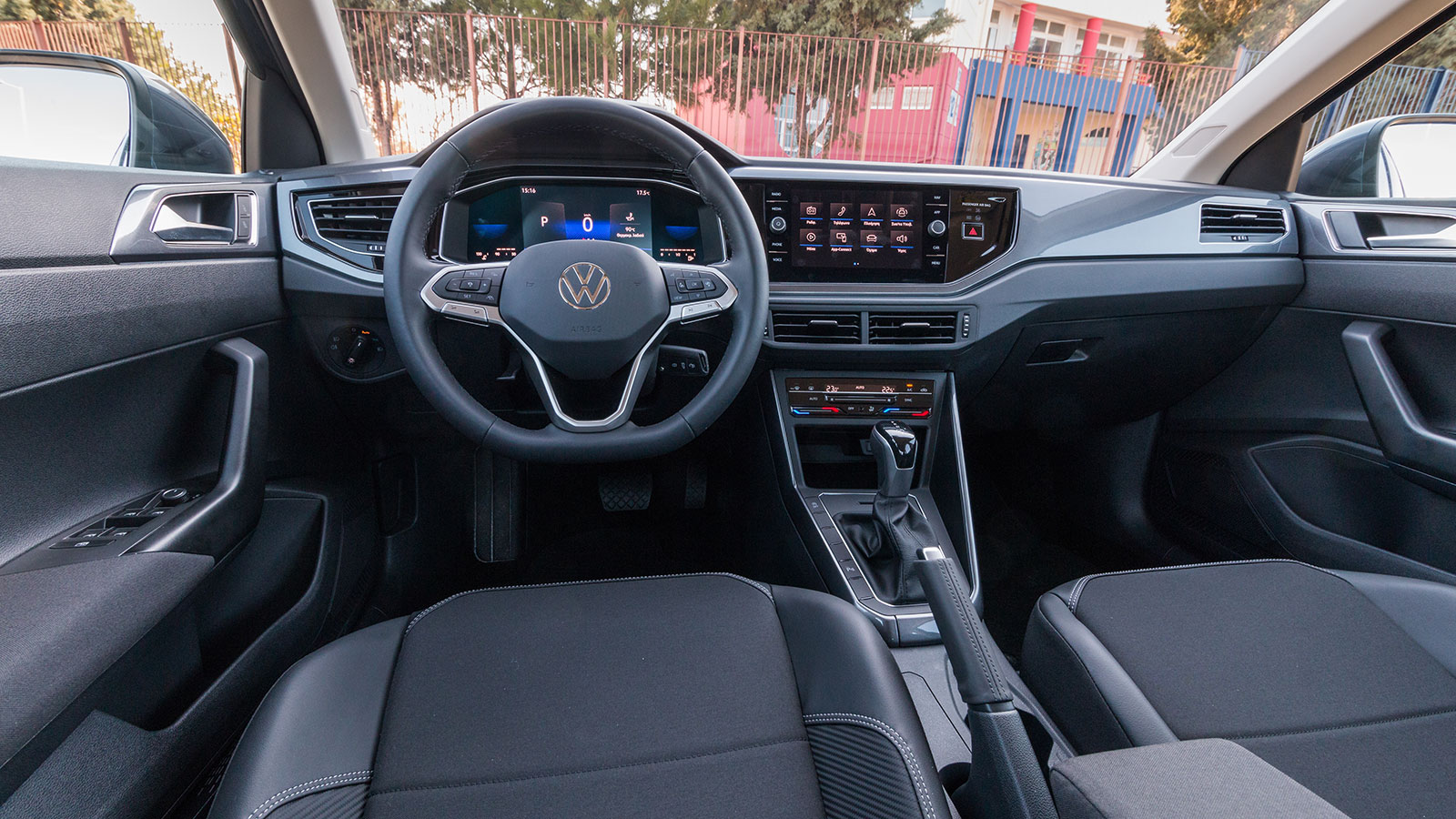 Ford Puma VS Volkswagen Taigo. Ποιο ξεχωρίζει σε εξοπλισμό ασφάλειας και άνεσης.