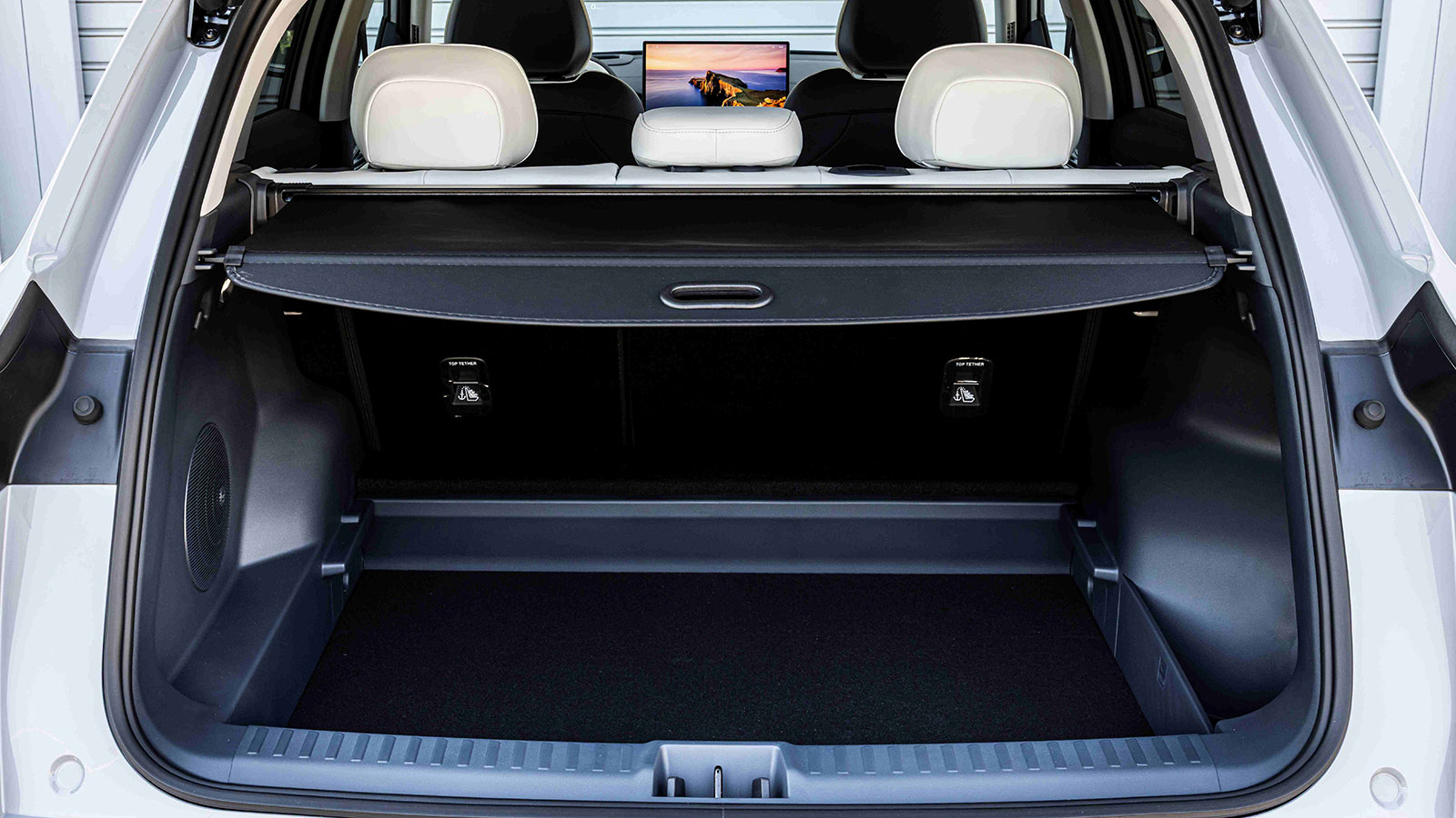 Geely EX5: Οδηγούμε το πρώτο Geely για την ελληνική αγορά (+ τιμές)