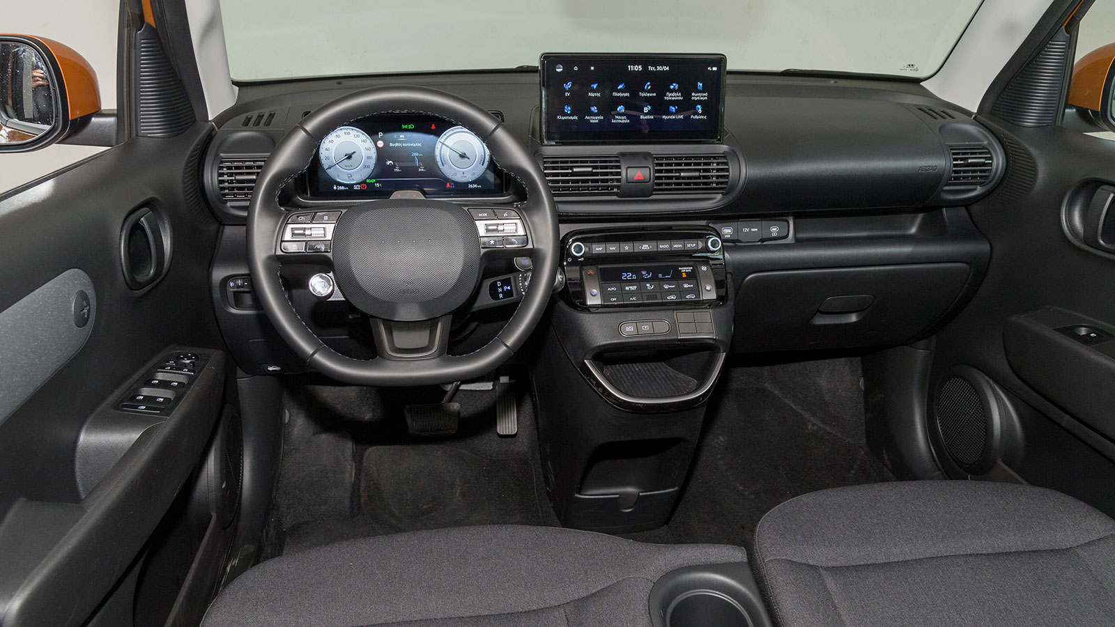 Fiat 500e VS Hyundai Inster. Ποιο ξεχωρίζει σε εξοπλισμό ασφάλειας και άνεσης.