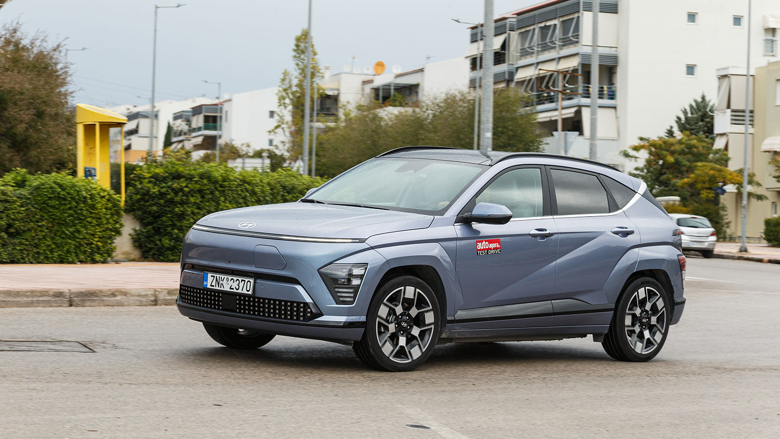 Η μεγαλύτερη μπαταρία προσφέρει αυτονομία άνω των 450 χλμ. σε μεικτό κύκλο οδήγησης.