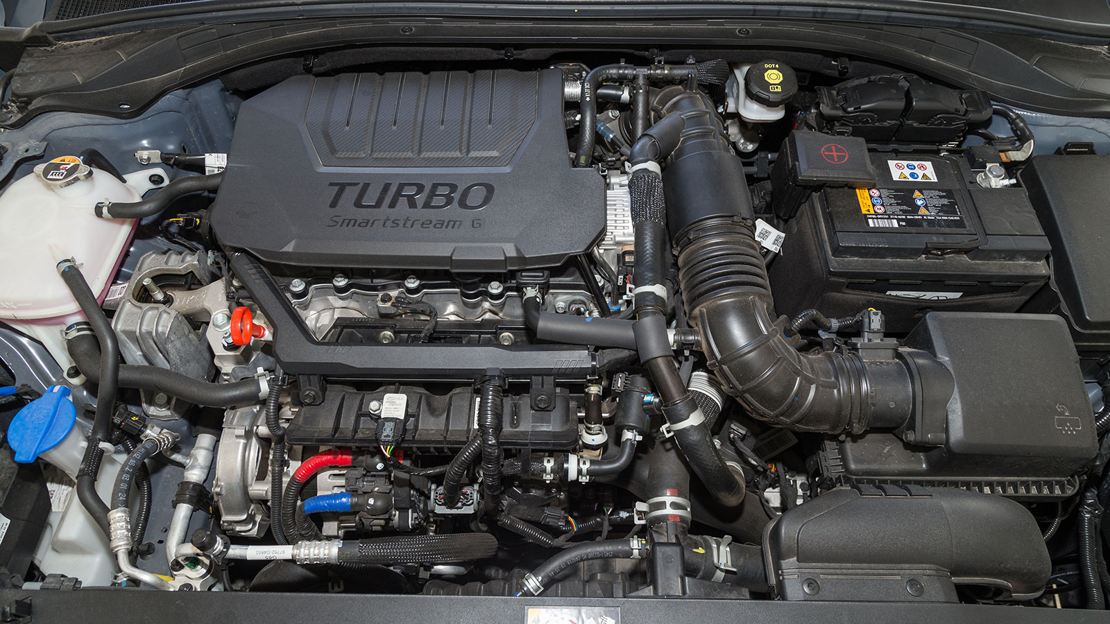 Hyundai I30 Fastback. Τι βαθμό παίρνει σε κατανάλωση, χώρους, επιδόσεις, εγγυήσεις.