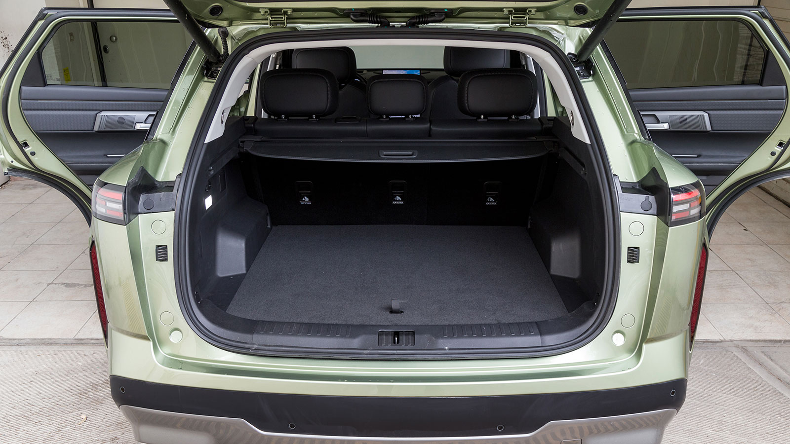 Jaecoo 7. Τι βαθμό παίρνει σε κατανάλωση, χώρους, επιδόσεις, εγγυήσεις.