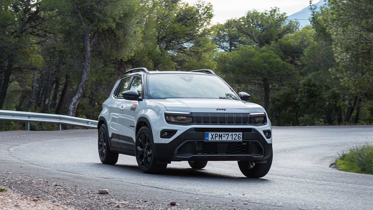 Δοκιμάζουμε και βαθμολογούμε το Jeep Avenger 4xe.