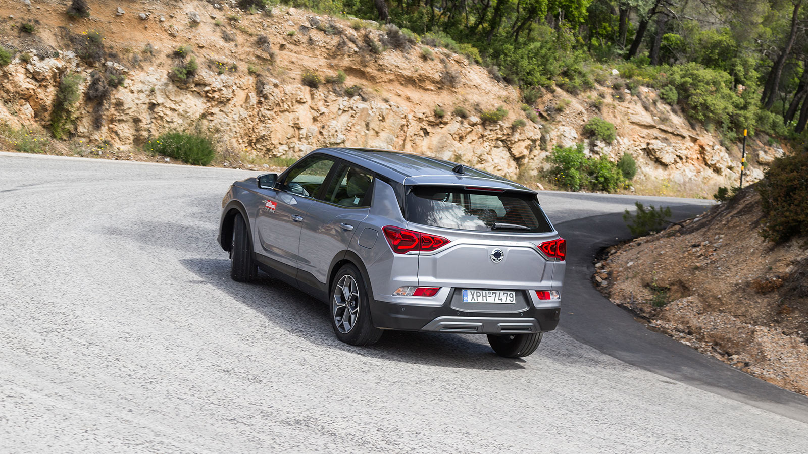 Ο αεροδυναμικός διαχύτης προσθέτει έναν πιο επιθετικό χαρακτήρα.