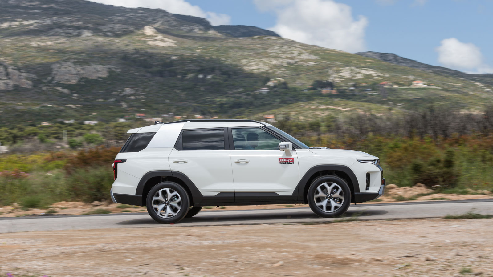 Οι μεγάλες διαστάσεις δεν συντελούν μόνο στην εντυπωσιακή εμφάνιση, αλλά και στους χώρους του.