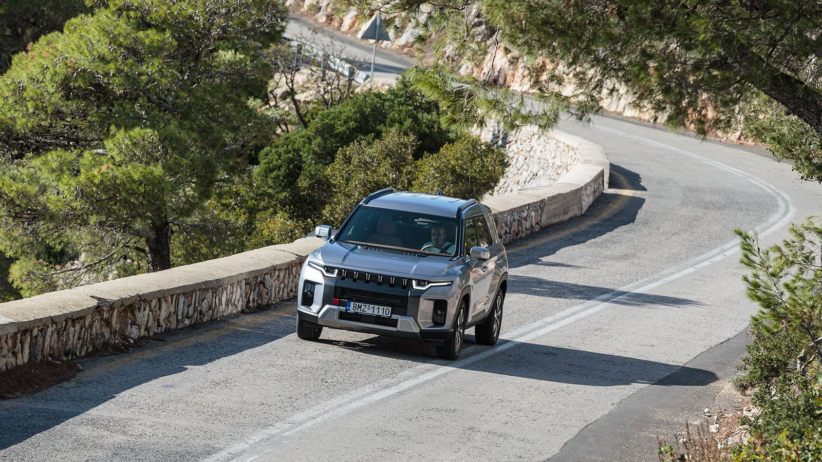 Kgm Torres. Πόσο καλό είναι σε εξοπλισμό άνεσης και ασφάλειας.