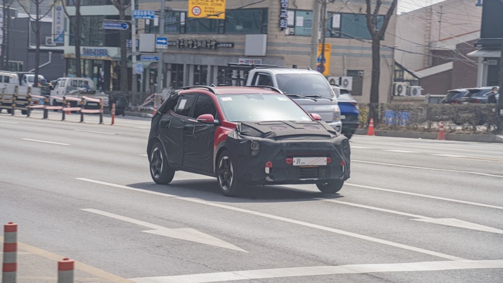 Kia Stonic 2026: Η μεγάλη επιστροφή με νέο look και high-tech εξοπλισμό