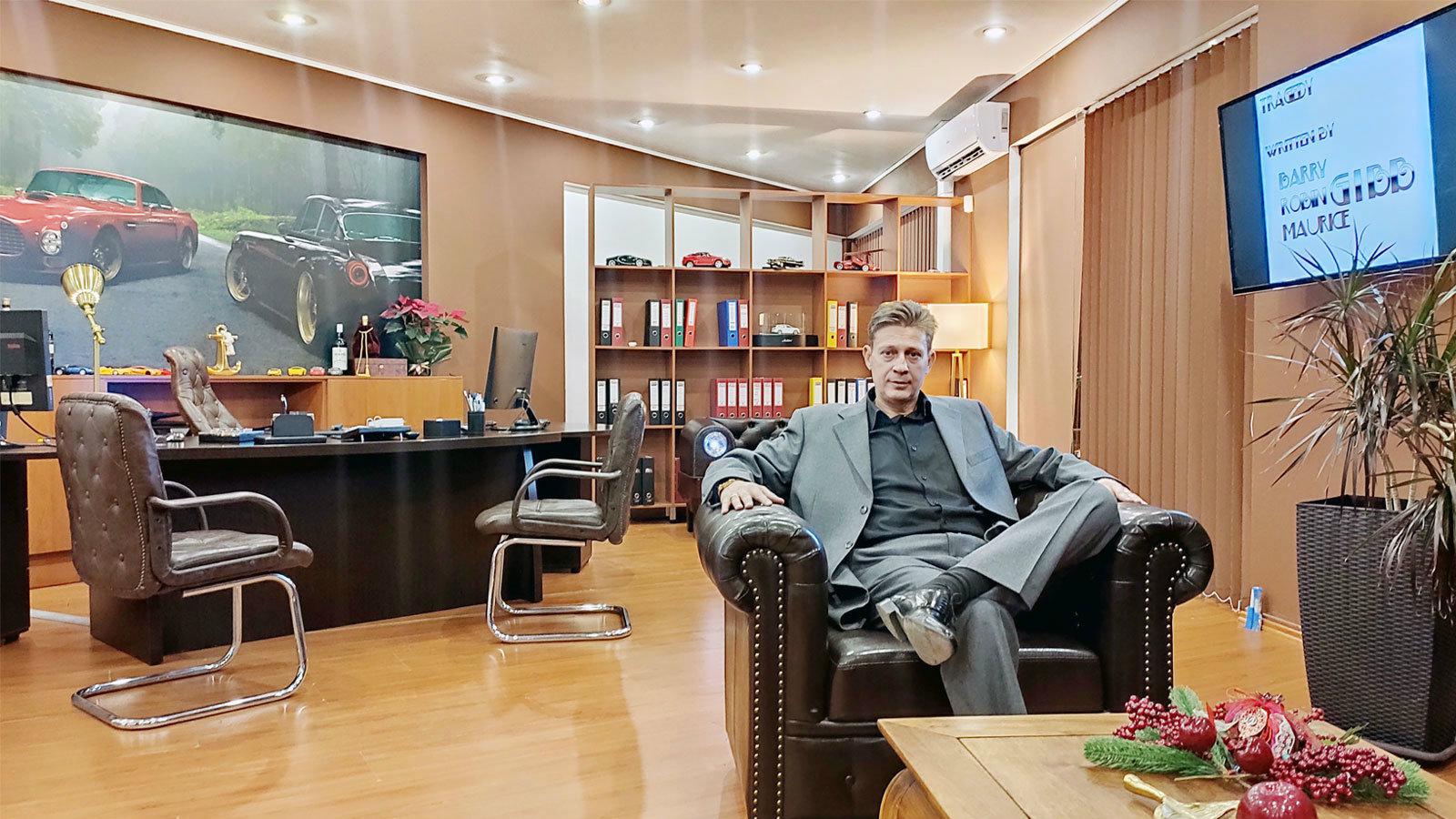 Ευχαριστούμε θερμά τον κύριο Λούβαρη για την φιλοξενία.

