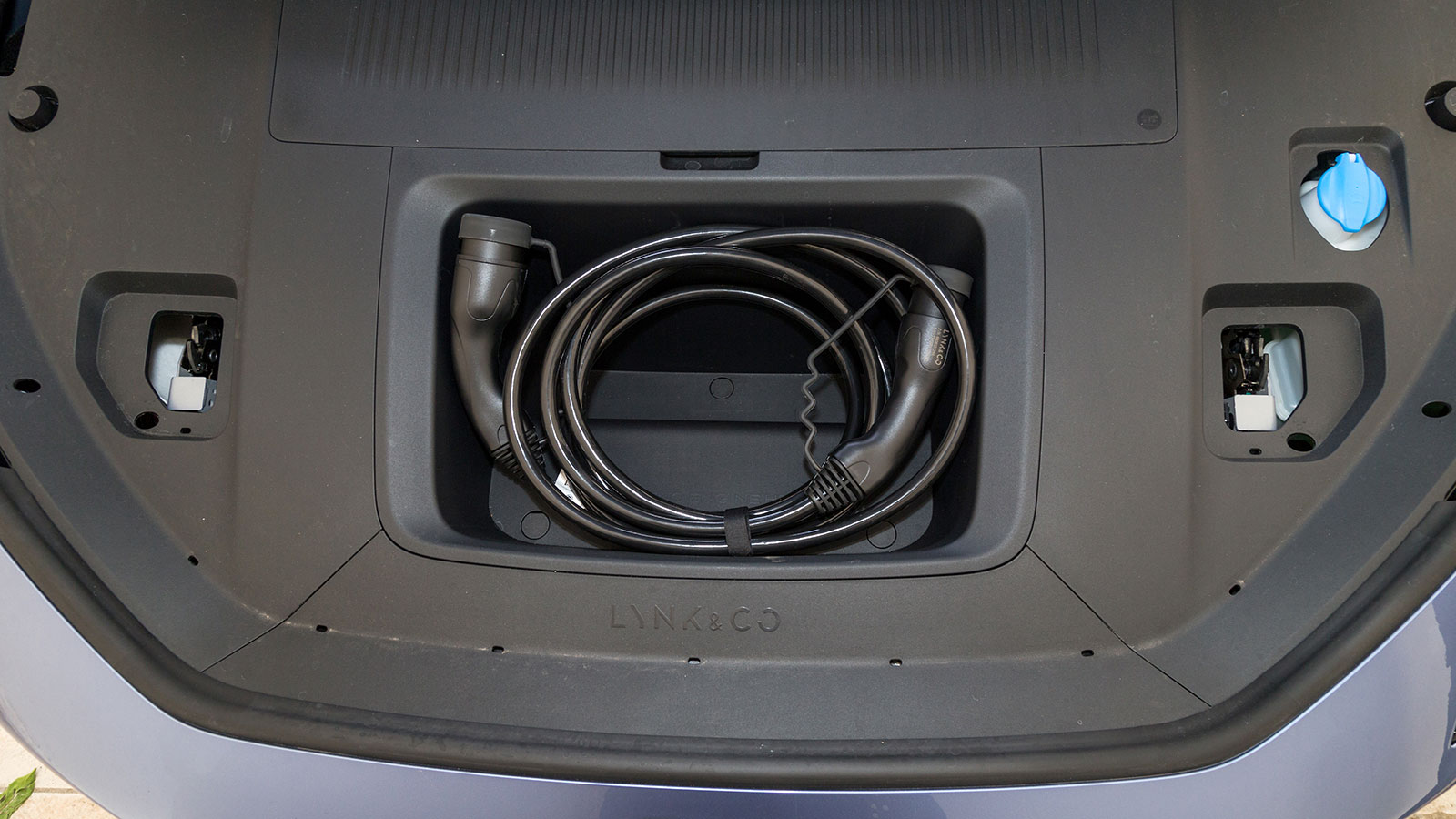 Lynk And Co 02. Τι βαθμό παίρνει σε κατανάλωση, χώρους, επιδόσεις, εγγυήσεις.