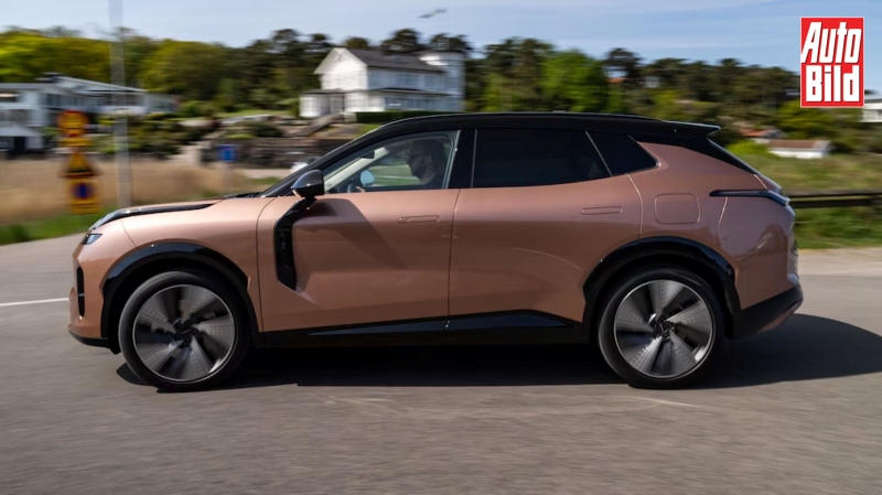 Οδηγούμε το Lynk & Co 08