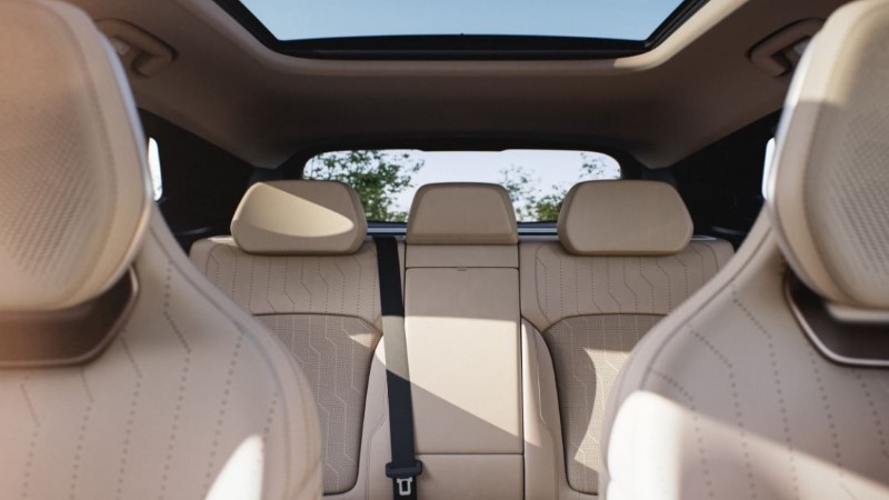 ΤΟ Lynk & Co 08 έχει σαφώς premium προσανατολισμό