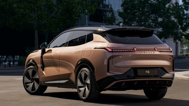 Οδηγούμε το Lynk & Co 08