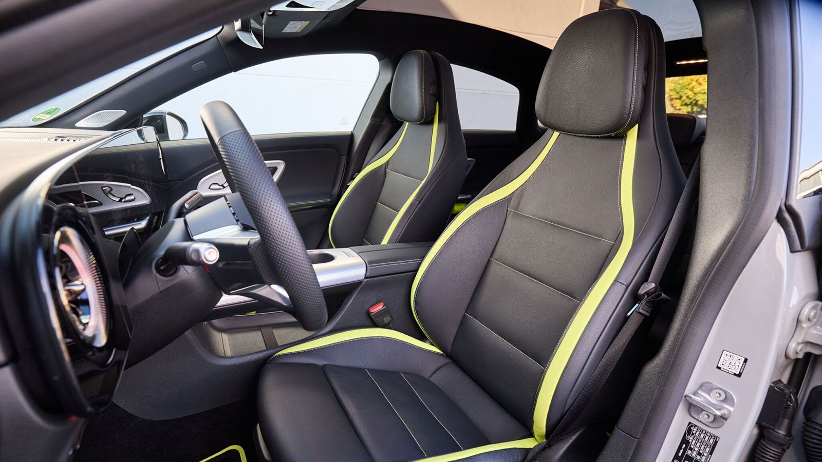 Mercedes CLA 250+: Οδηγούμε το πολυτελές sedan που αλλάζει τα δεδομένα