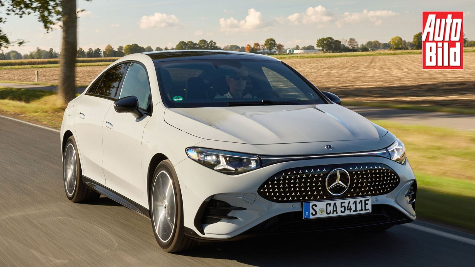 Mercedes CLA 250+: Οδηγούμε το πολυτελές sedan που αλλάζει τα δεδομένα