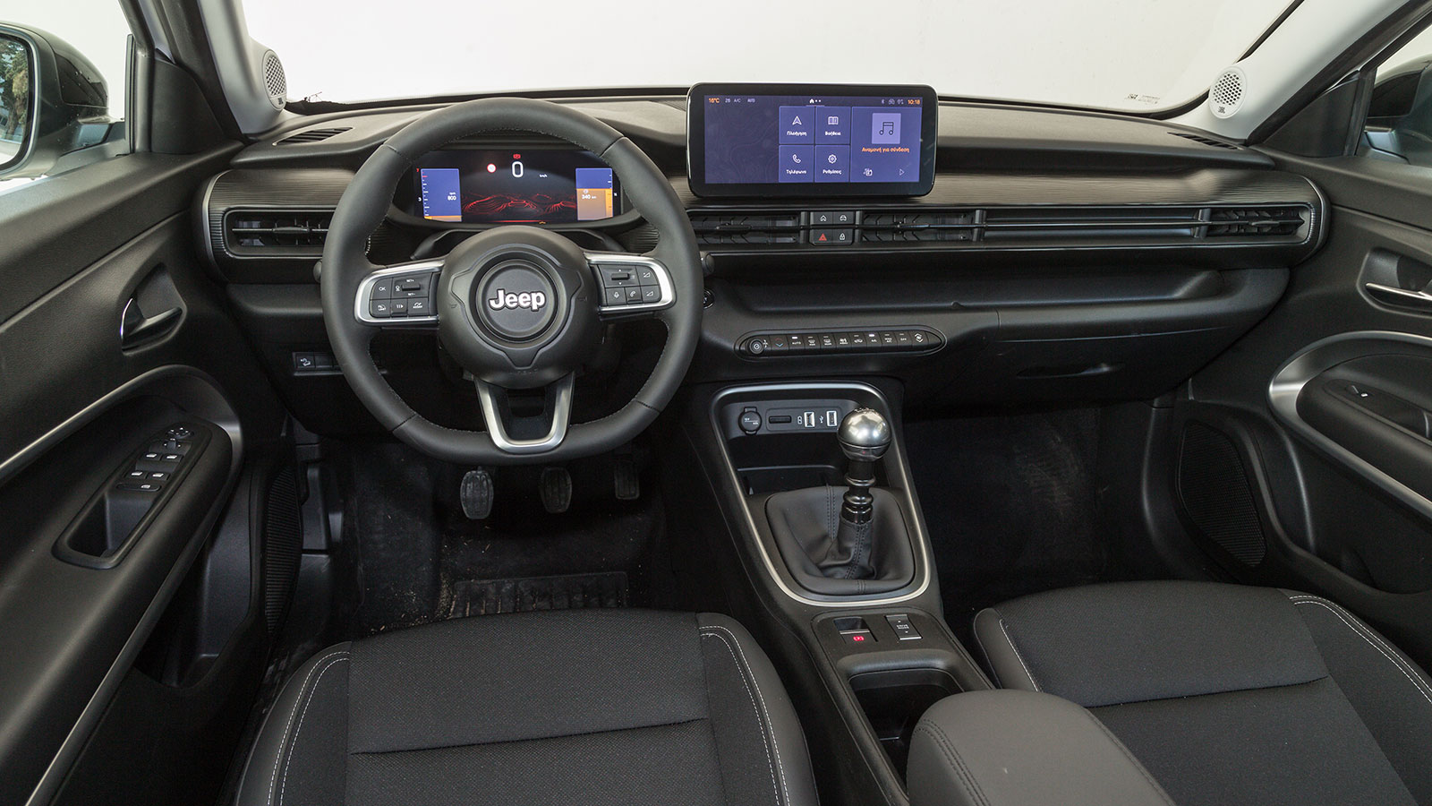 Jeep Avenger VS Nissan Juke. Ποιο ξεχωρίζει σε εξοπλισμό ασφάλειας και άνεσης.