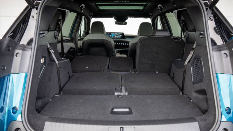 Από 348 έως 2.232 λίτρα πορτ μπαγκάζ