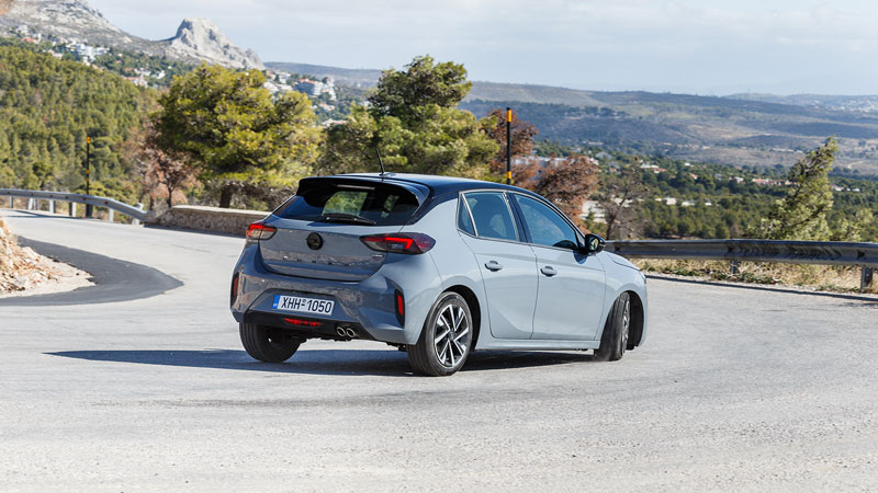 Opel Corsa Hybrid 136 PS: Εξακολουθεί να αποτελεί σημείο αναφοράς 