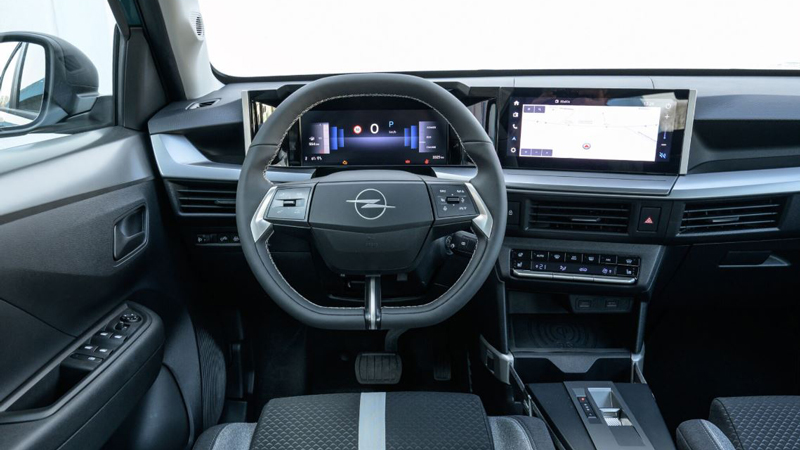 Opel Frontera 1.2 T Hybrid 48V: Οδηγούμε το νέο μικρό υβριδικό SUV