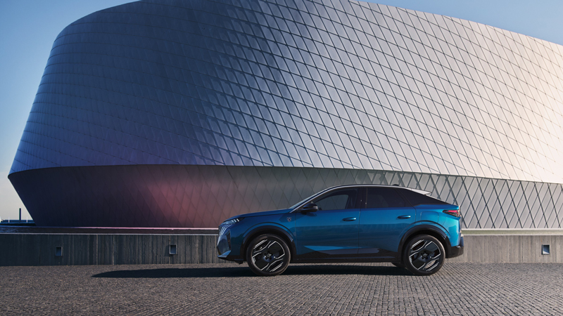 Νέο Peugeot 3008: Τώρα η γοητεία γίνεται ακόμα πιο δελεαστική