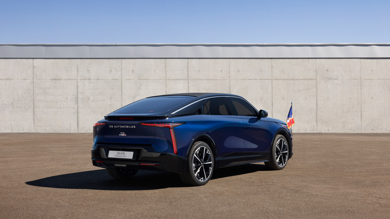 H προεδρική DS N°8 στην επέτειο της ανακωχής της 8ης Μαΐου 1945