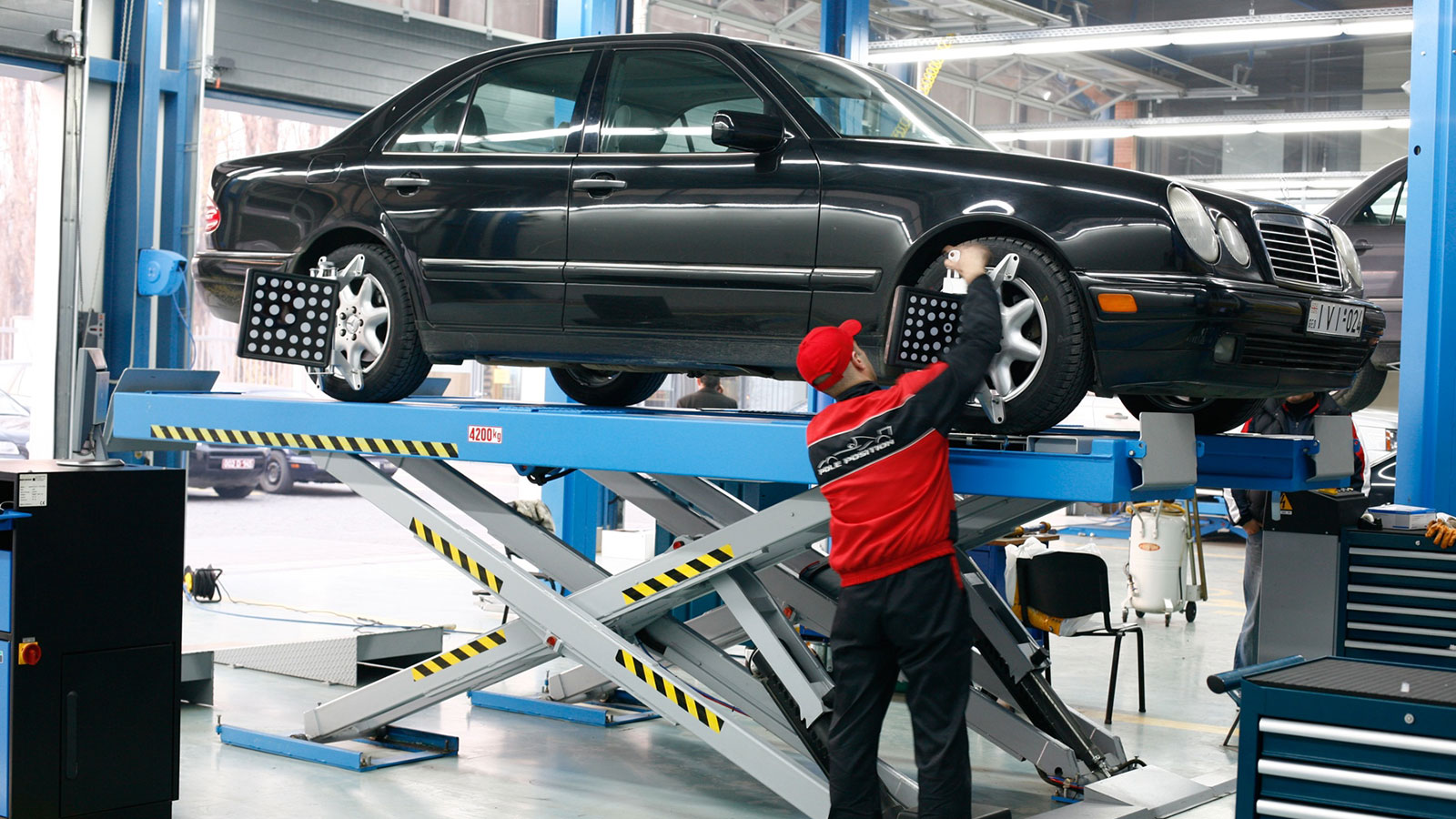 Service Αυτοκινήτου: Το κλειδί για ασφάλεια, αξιοπιστία και οικονομία 