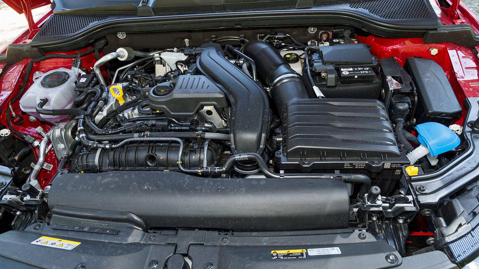 Skoda Kamiq. Τι βαθμό παίρνει σε κατανάλωση, χώρους, επιδόσεις, εγγυήσεις.