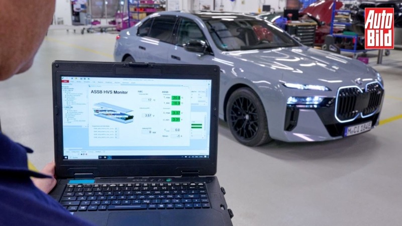 Η BMW δοκιμάζει μπαταρίες στερεάς κατάστασης σε i7