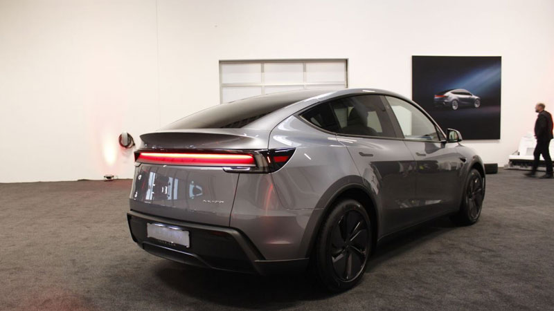 Οδηγούμε το ανανεωμένο Tesla Model Y