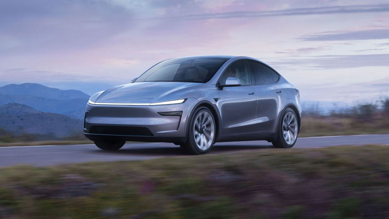Οδηγούμε το ανανεωμένο Tesla Model Y