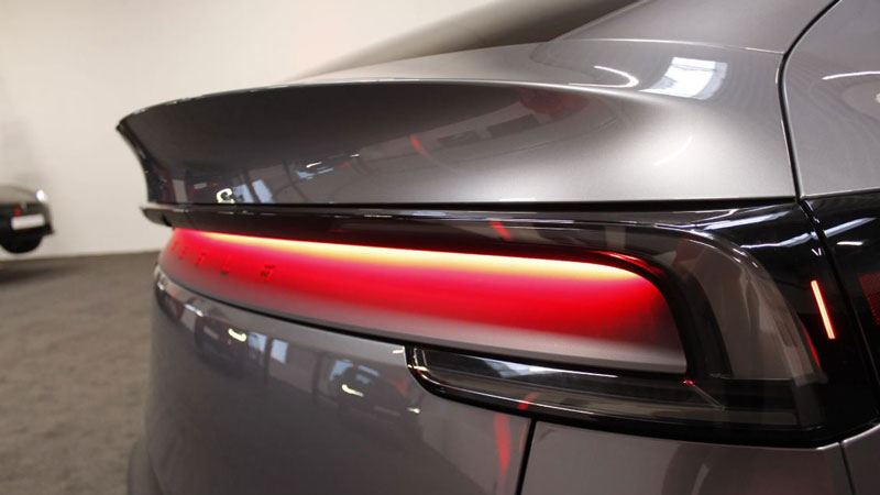 Οδηγούμε το ανανεωμένο Tesla Model Y