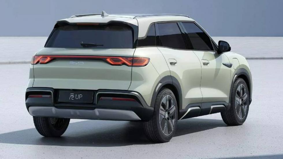 Ευρωπαϊκό ντεμπούτο για το ΒYD Atto 2 με 177 άλογα 