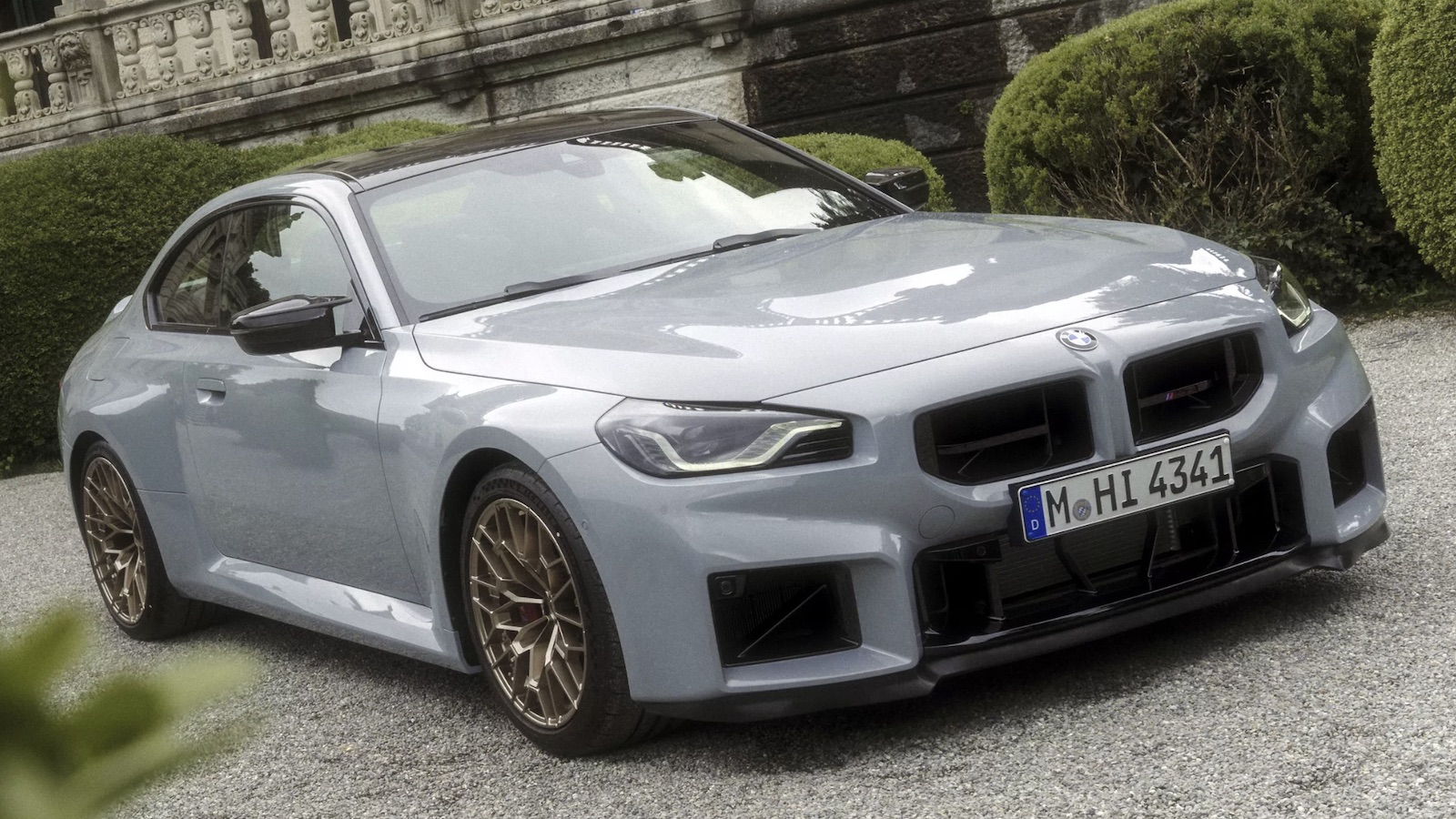 Ντεμπούτο για τη νέα BMW M2 CS με 523 ίππους και «σκληρή» εμφάνιση