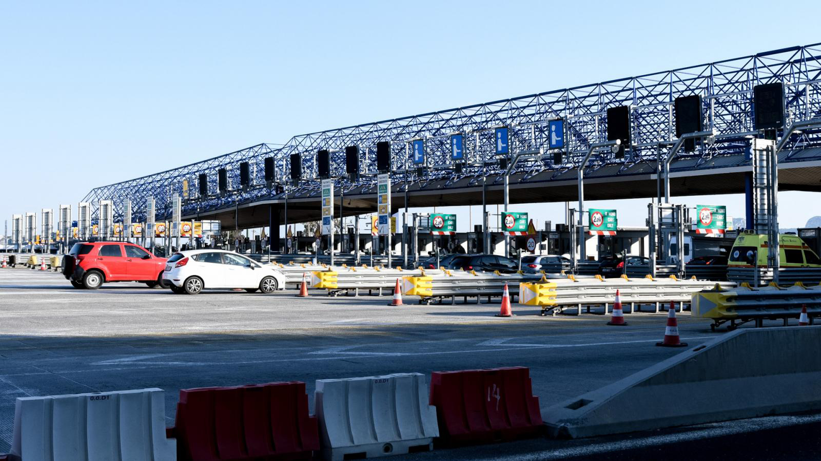 Η Ολυμπία Οδός θα «δίνει» στην ΑΑΔΕ τα δηλωμένα σε ακινησία οχήματα που κινούνται!