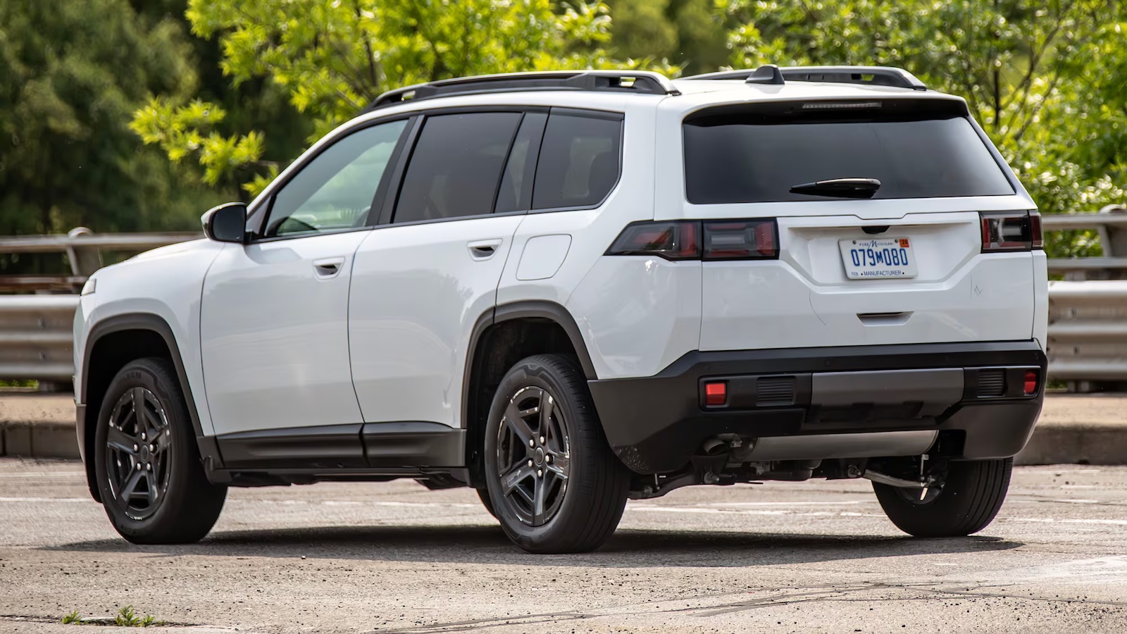 Jeep Cherokee 2026: Διέρρευσε χωρίς καμουφλάζ