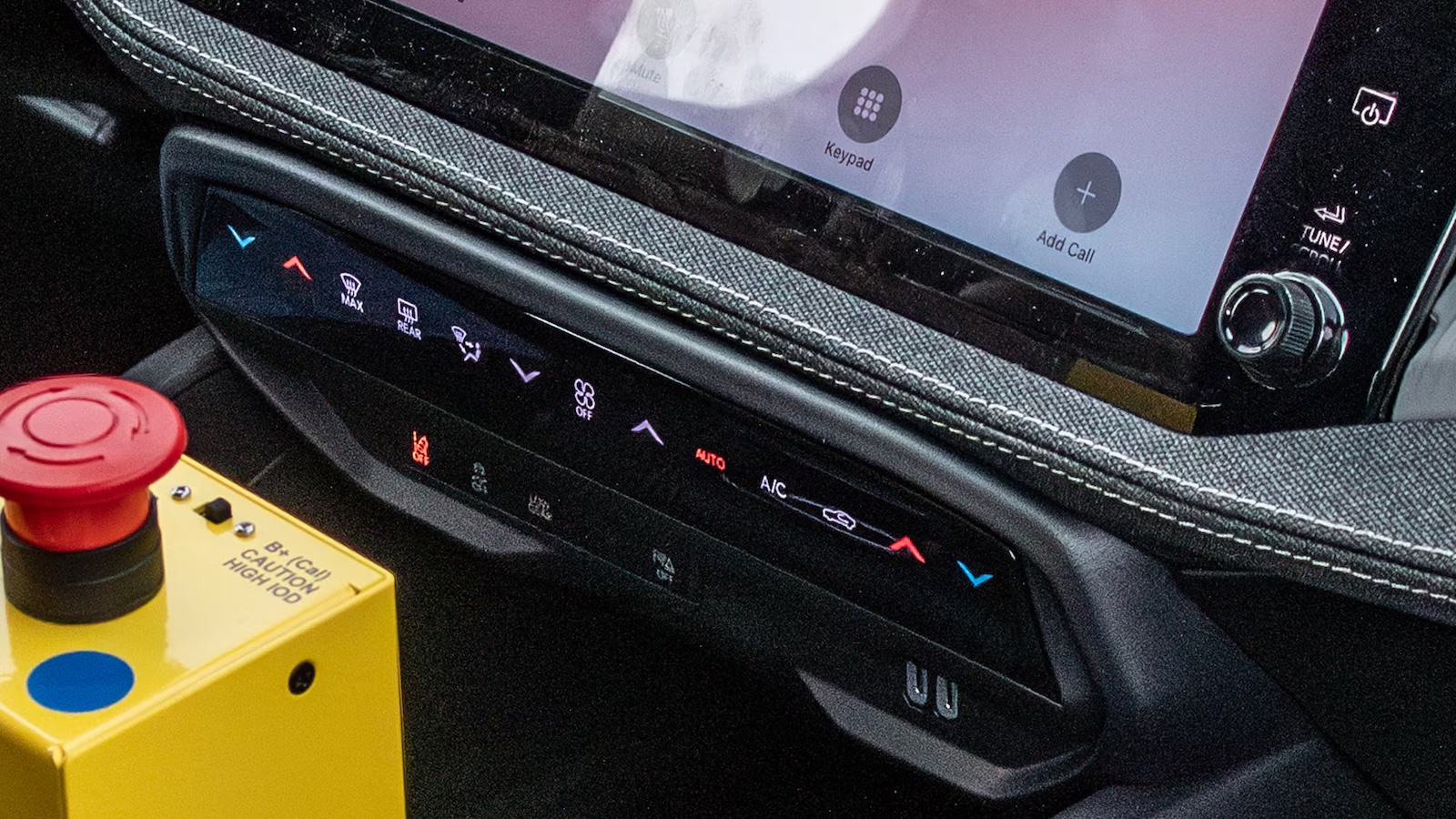 Jeep Cherokee 2026: Διέρρευσε χωρίς καμουφλάζ