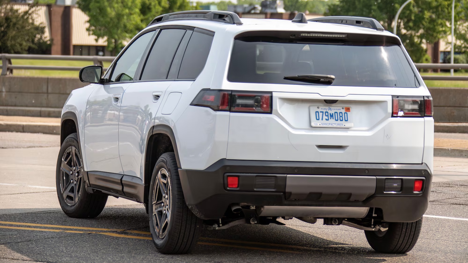 Jeep Cherokee 2026: Διέρρευσε χωρίς καμουφλάζ