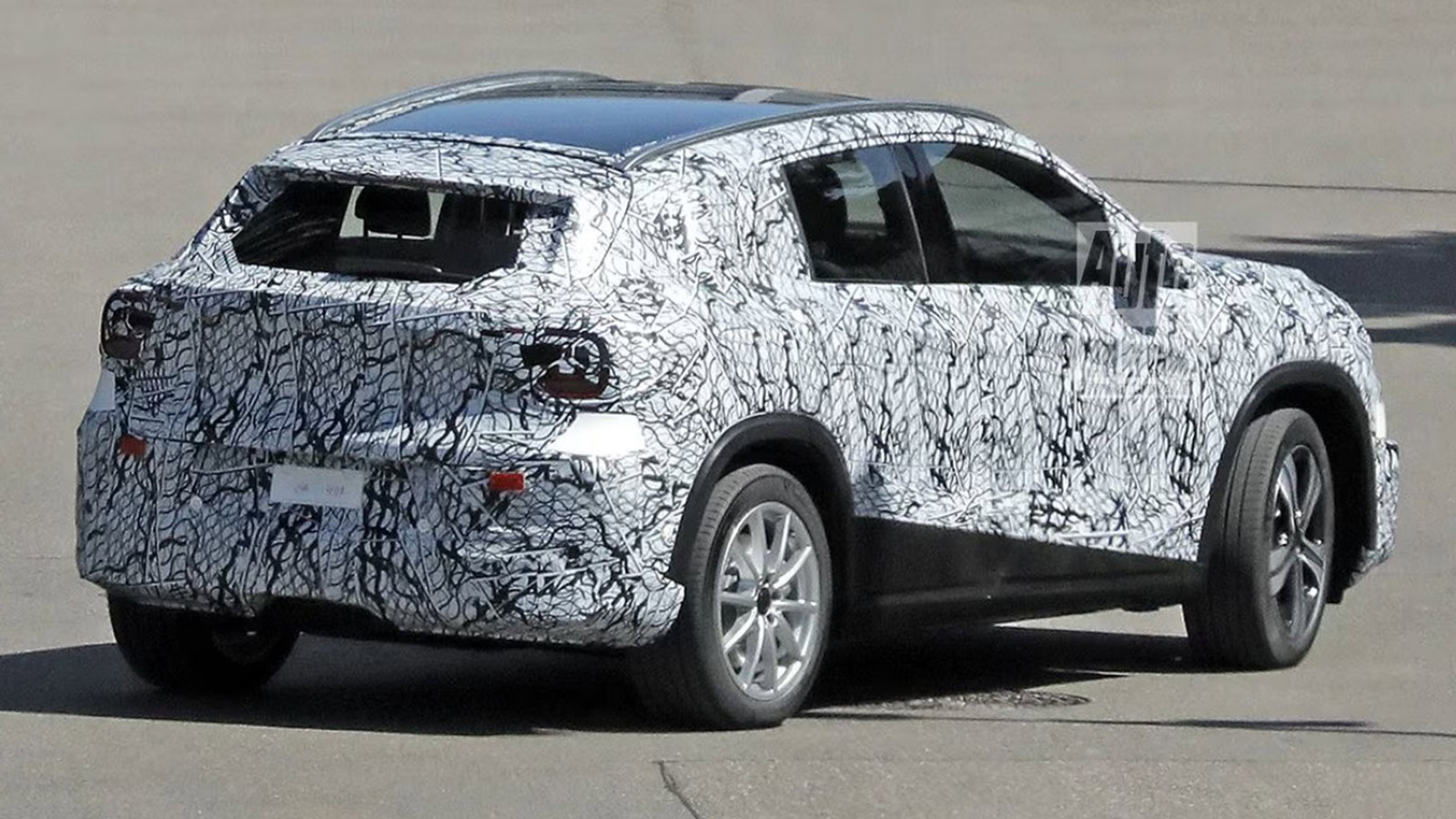 Σε δοκιμές στους δρόμους η νέα Mercedes GLA 