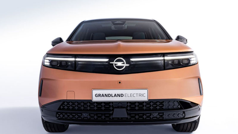 Opel Grandland: Oδηγούμε τις εξηλεκτρισμένες εκδόσεις του νέου SUV