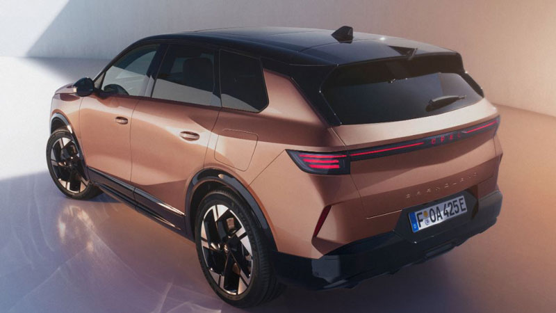 Opel Grandland: Oδηγούμε τις εξηλεκτρισμένες εκδόσεις του νέου SUV