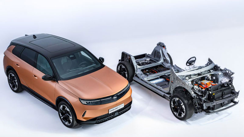 Opel Grandland: Oδηγούμε τις εξηλεκτρισμένες εκδόσεις του νέου SUV