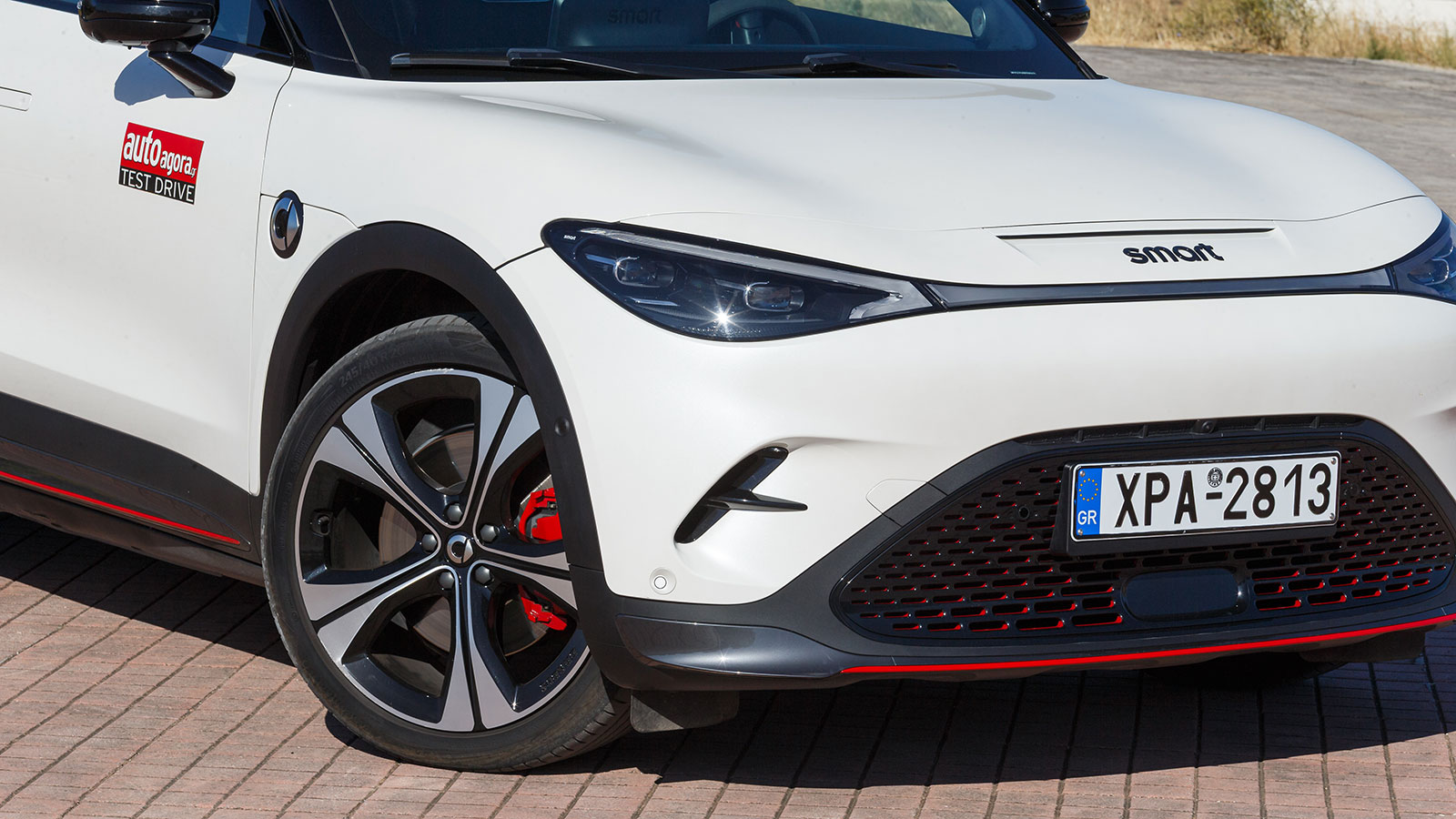 Το BRABUS αποκτά πιο επιθετικά σχήματα και μεγαλύτερες εισαγωγές και ζάντες.