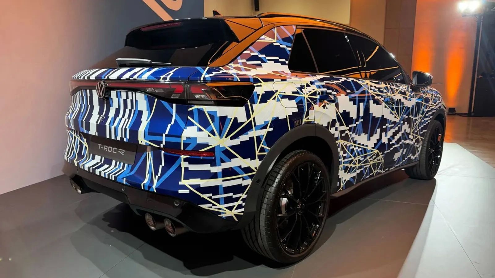 Πρώτες εικόνες από το νέο Volkswagen T-Roc R