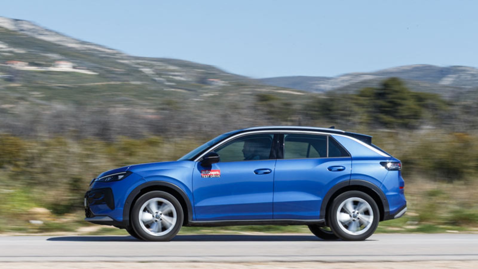 Volkswagen T-Roc 116 PS: Πόσο καλό είναι σε εξοπλισμό άνεσης και ασφαλείας;