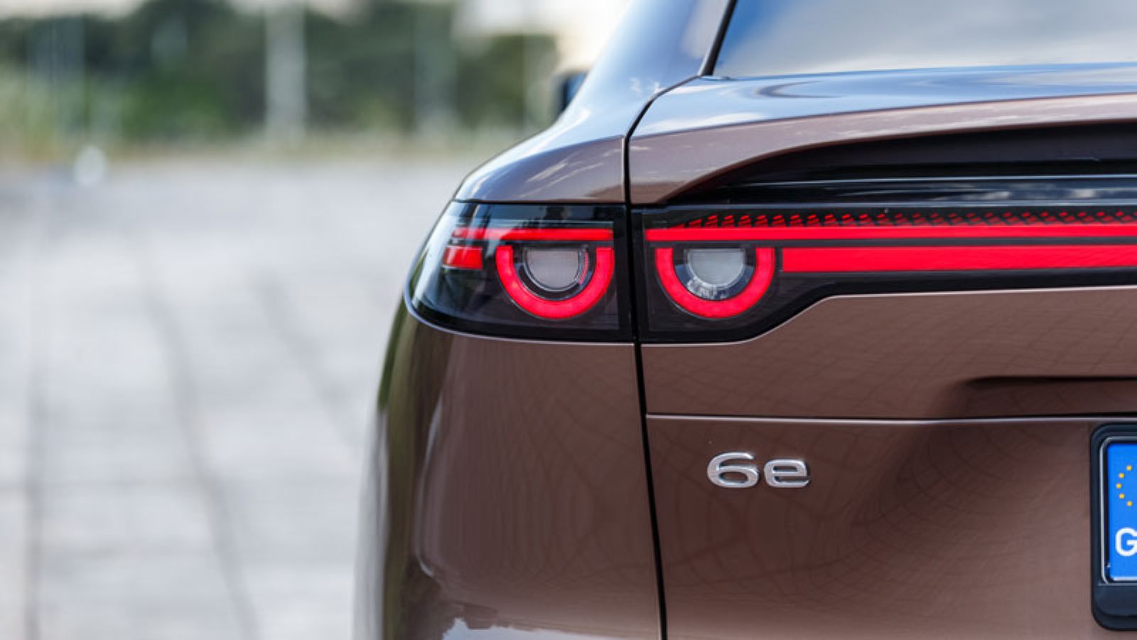 Τα πίσω φανάρια του Mazda 6e