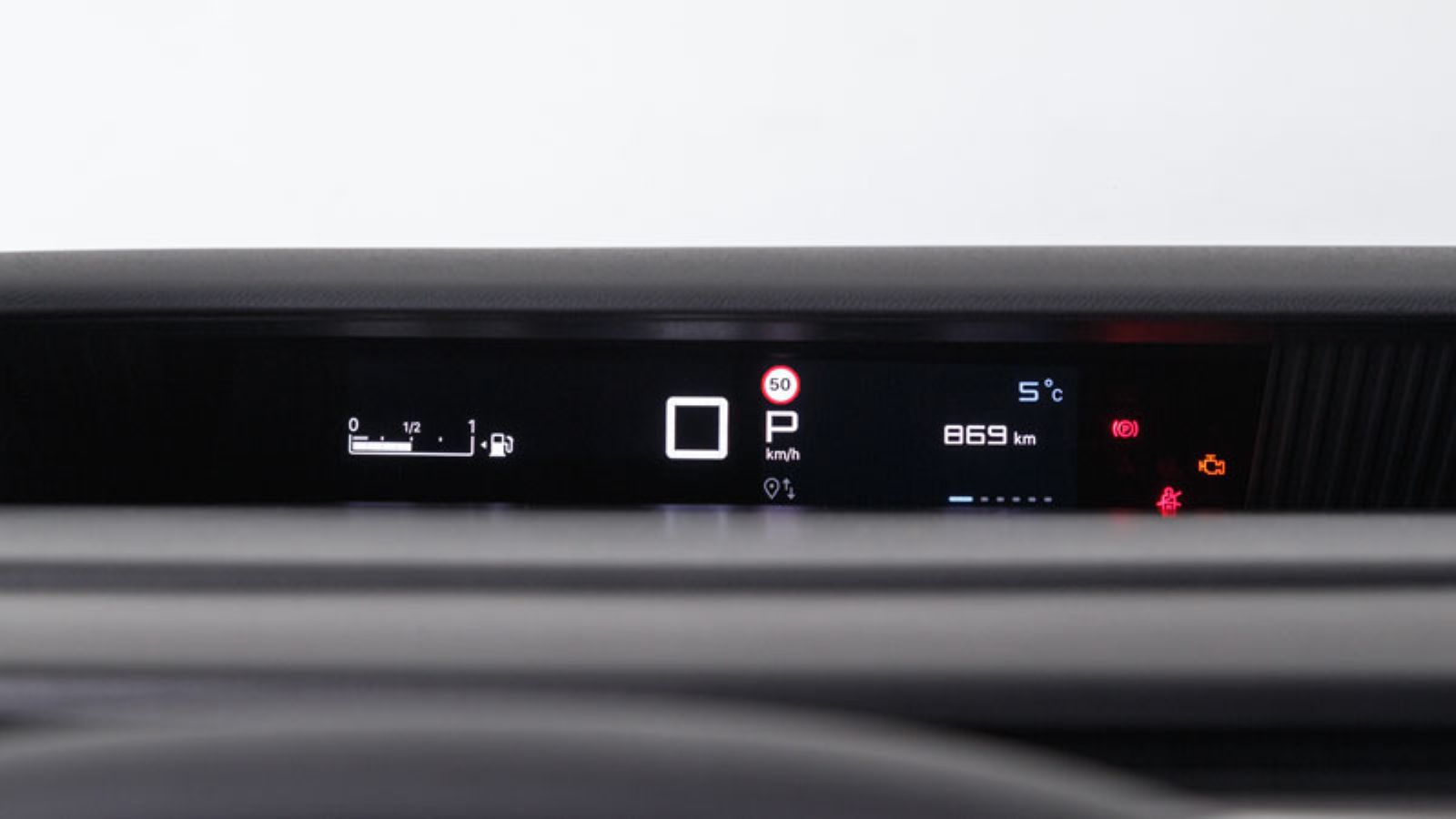 Citroen C3 Hybrid: Πόσο καλό είναι σε εξοπλισμό άνεσης και ασφαλείας;