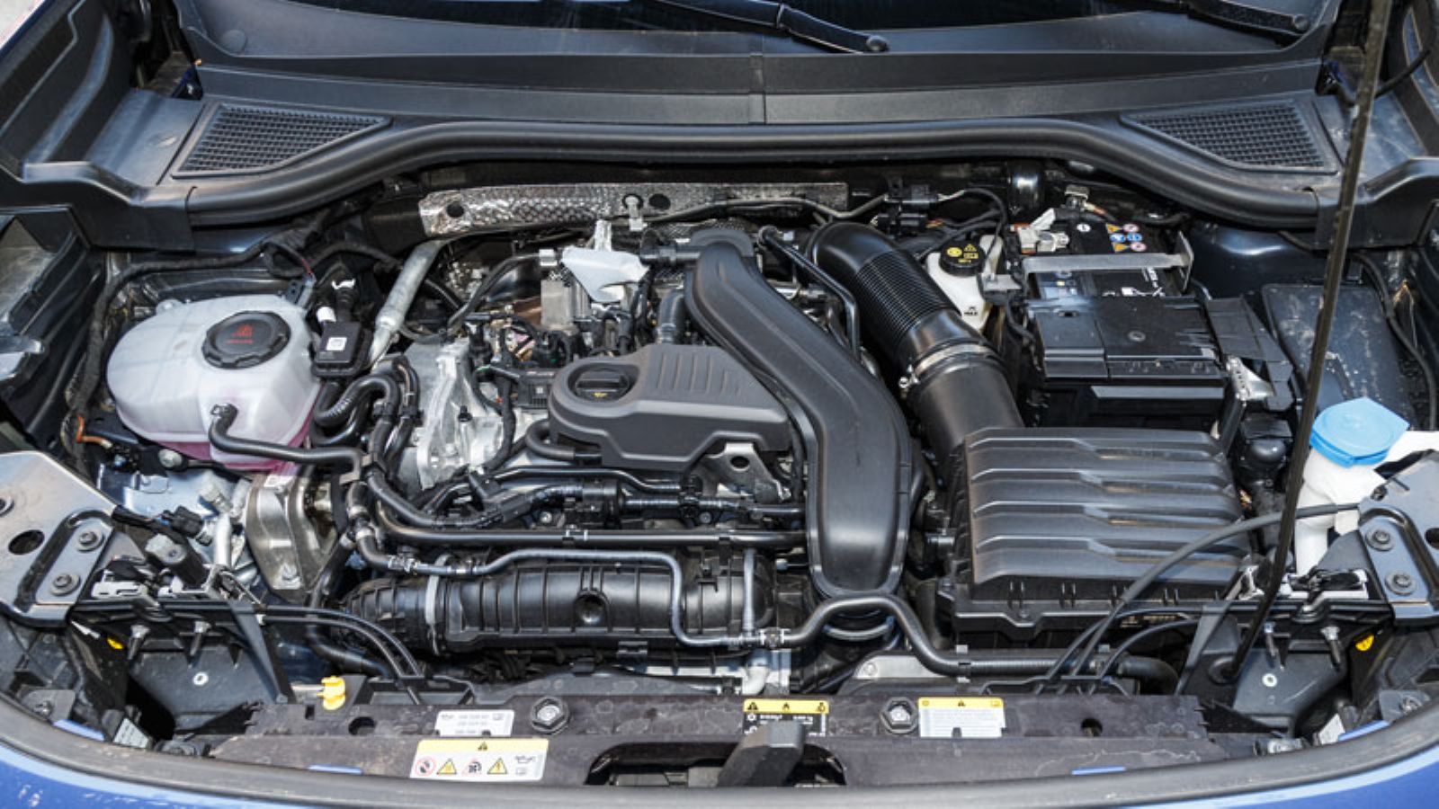 Volkswagen T-Roc 116 PS: Τι βαθμό παίρνει σε κατανάλωση, χώρους, επιδόσεις, εγγυήσεις;