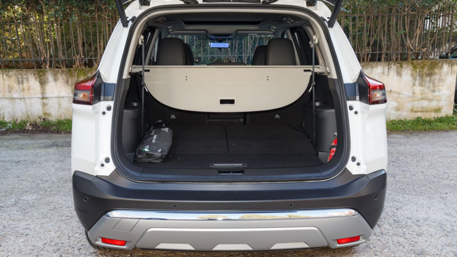 Nissan X-Trail e-4orce: To SUV των 213 ίππων που καίει μόλις 5.4 λτ.