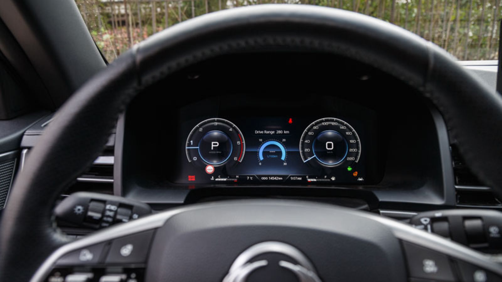 Ο ψηφιακός πίνακας οργάνων του KGM Musso Grand