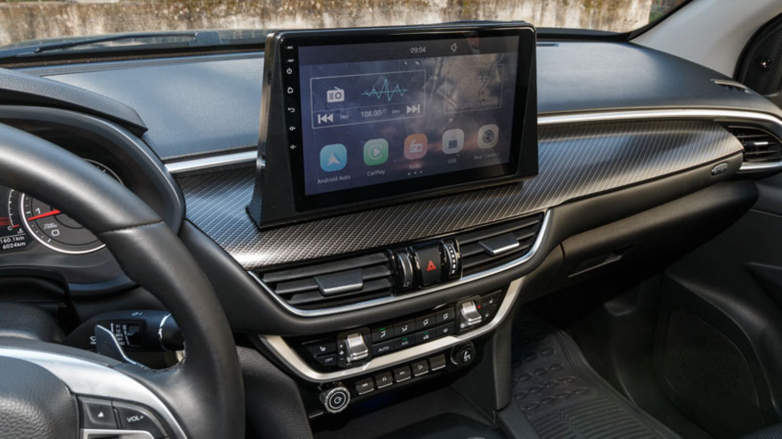 Στο εσωτερικό του Foton Tunland G7 χωράνε 5 μεγαλόσωμοι ενήλικες, η καρότσα έχει μήκος 1,52 μέτρα